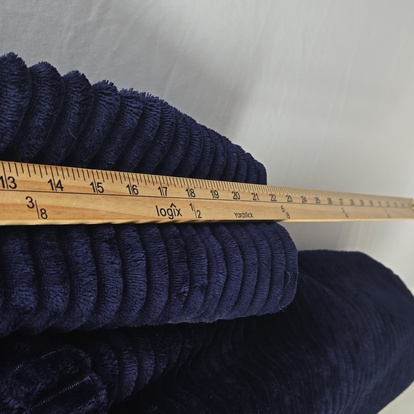 Nine West Sleepwear Women's Navy Blue Plush Belted Lounge Robe Sz S/P - Picture 9 of 10